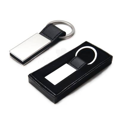 Chaveiro de Metal com Detalhe em Couro Personalizado