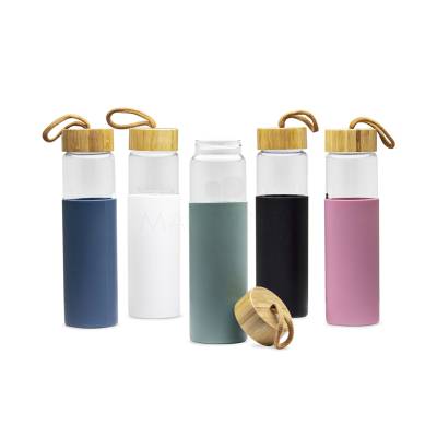 Garrafa de Vidro Borossilicato 750ml com Tampa de Bambu e Luva de Silicone Personalizada