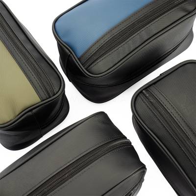 Nécessaire de Couro Sintético com Bolso Frontal e Alça Lateral Personalizada