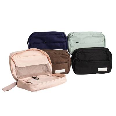 Necessaire de Poliéster com 3 Compartimentos e Gancho Personalizada