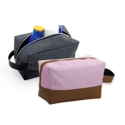 Nécessaire de Viagem em Nylon com Detalhes em Couro Sintético Personalizada